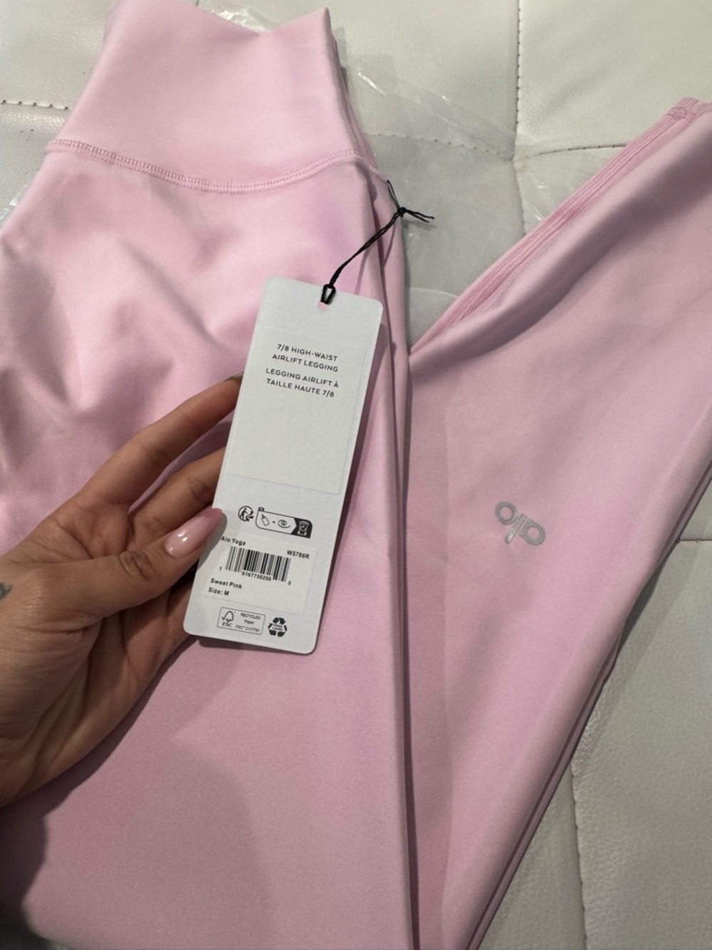 ALO Yoga Sweet Pink High-Waist Airlift Leggings - Picture 4 of 7